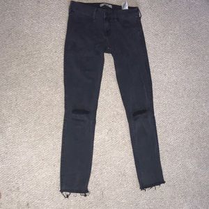 Hollister Women’s Black Denim Skinny Jeans
